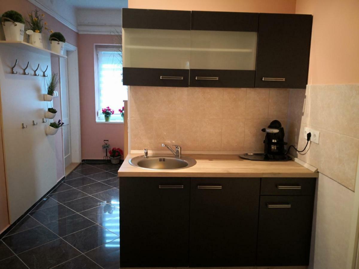 Kupola Apartman Szeged Eksteriør bilde