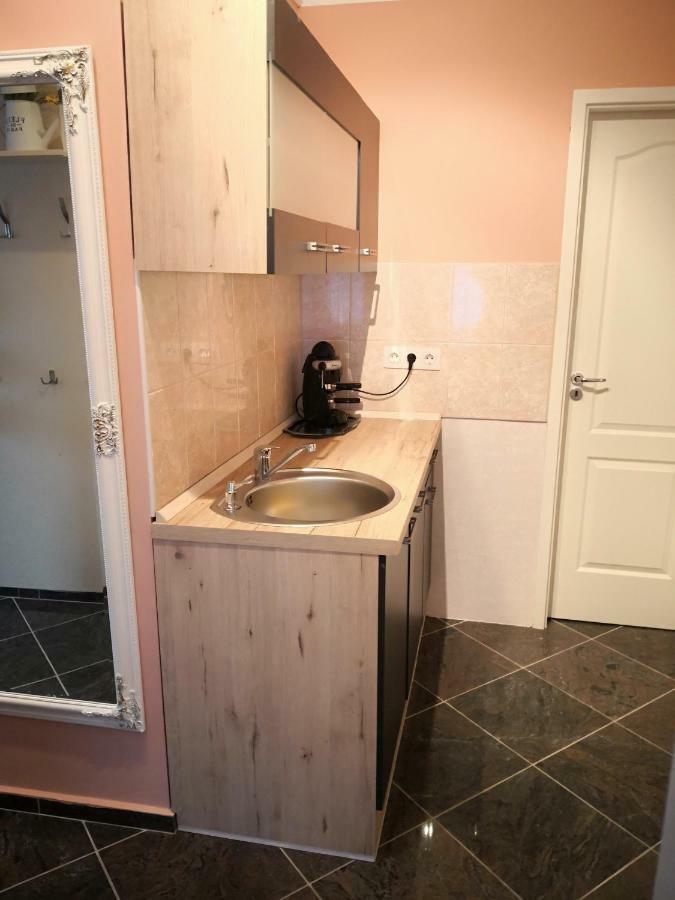Kupola Apartman Szeged Eksteriør bilde